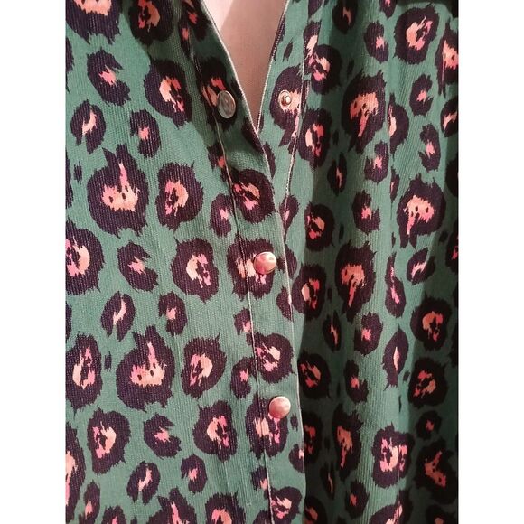 Layerz Snap Botton Up Long Sleeve Shirt Women's 2XL Green Pink Leopard Print - Picture 3 of 5
